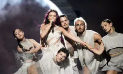 İsrailli şarkıcı Eden Golan Eurovision Finali'ne polis koruması ile ulaştı