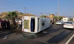 Manisa’nın Turgutlu ilçesinde trafik kazası: 35 işçi yaralandı!