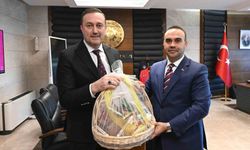 Muradiye OSB Başkanı Kıvırcık, Bakan Kacır’a çalışmalarını anlattı