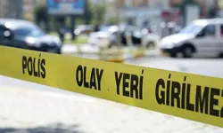 Beylikdüzü'nde Korsan Taksici Faciası: Kavşakta Polis Otosuna Çarpıştı, 6 Yaralı