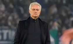 Fenerbahçe'nin teknik patronu Mourinho, milli takımı tribünden destekledi