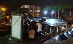 Ankara'da fırtına felaketi: Tabelanın altında kalan kadın hayatını kaybetti