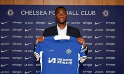 Chelsea Tosin Adarabioyo'yu renklerine bağladı