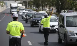 Tatil dönüşü kazalara dikkat! Uzun yol sürücülerine 8 saat uyku uyarısı