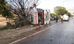 Afyonkarahisar-İzmir karayolunda kaza silsilesi: Tır devrildi, 4 araç çarpıştı!