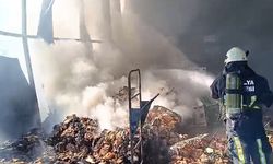 Antalya'da yangın: Halk ekmek fabrikası alevlere teslim oldu