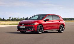 Yenilenen 2024 model Volkswagen Golf fiyatları ve teknik özellikleri