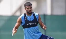 Trabzonspor'da transfer trafiği: 25'lik defans oyuncusu İtalya yolcusu!