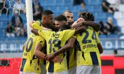 Fenerbahçe ilk yarıda bitirdi: Zirvenin tekrar sahibi oldu!