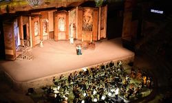 İzmir ve Antalya Orkestralarından Muhteşem "Tosca" Performansı Aspendos’ta