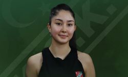 Karşıyaka voleybolda Zeynep'le sözleşme imzaladı