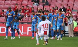 Göztepe öne geçtiği maçtan puansız dönüyor: Samsunspor: 4 - Göztepe: 3