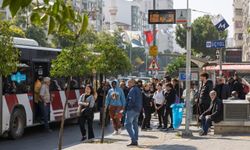 İzmir'de akıllı durak sistemi, 5 durakta devreye alındı