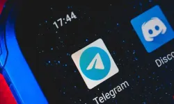 İzmir'de Telegram ve Discord’da uygunsuz paylaşım yapan iki çocuk gözaltında