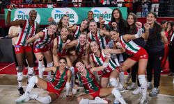 Karşıyaka voleybolda tam gaz zirveye oynamaya devam ediyor