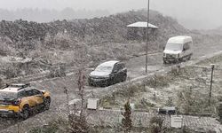 Kar yağışı Kars'ı esir aldı: Yaşam durma noktasına geldi!