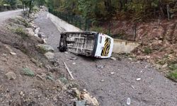 Samsun'da öğrenci servisi devrildi: 9 yaralı