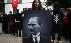 Atatürk Selanik'teki doğduğu evin bahçesi ziyaretçilerle dolup taştı