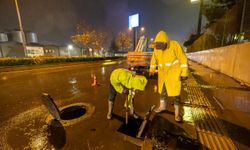 Büyükşehir ekipleri yağışlara karşı teyakkuza geçti