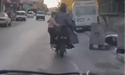 Canlarını hiçe sayarak motosiklete 5 kişi bindiler