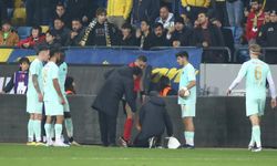 MKE Ankaragücü - Esenler Erokspor maçında ilginç an: Hakem maça devam edemedi!