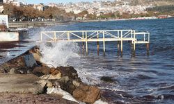 Poyraz Tekirdağ'da deniz ulaşımını zora soktu