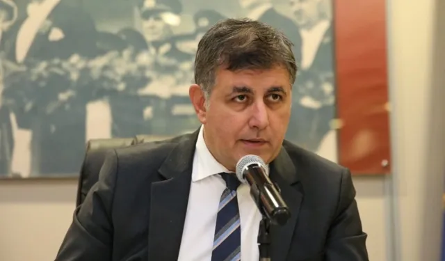 İzmir Büyükşehir Belediye Başkanı Cemil Tugay kimdir?