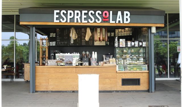 Espressolab markası kimin? Espresso Lab hangi ulkenin? Espressolab da alkol var mı? Espressolab kurucusu kim?