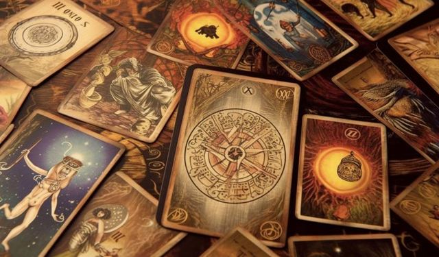 17 Kasım Tarot Falı: 17 Kasım 2024 Günlük Tarot Falına Göre Aşk, Sağlık, Para, İş?