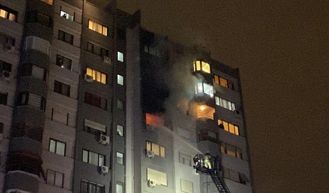 15 katlı binada korkutan yangın!
