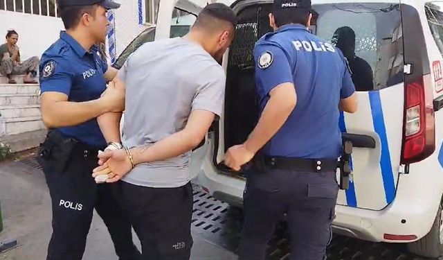 İzmir Son Dakika: Konak'ta bıçaklı kavga! Şüpheli şahıs yakalandı