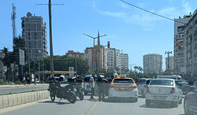 Mersin'de taksiciyi alıkoyan şahıslar yakalandı! İşte detaylar