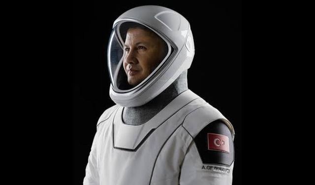 Antalya’da Türkiye’nin ilk astronotu Alper Gezeravcı'nın heykeli yapılacak