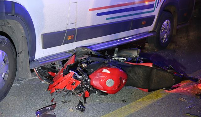Uşak'ta trafik kazası: Motosiklet sürücüsü hayatını kaybetti!