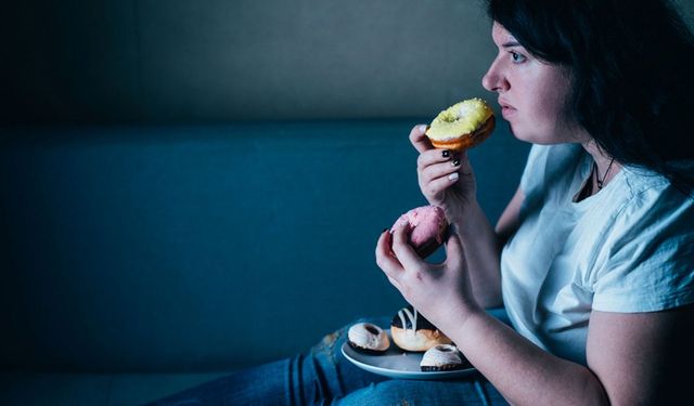 Duygusal yeme davranışıyla nasıl başa çıkılır?