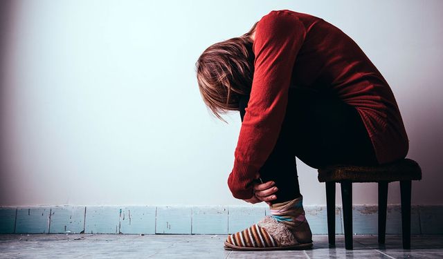 Uzmanlar majör depresif bozukluk hakkında uyardı: Belirtileri nelerdir?