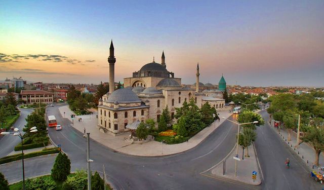 17 Ağustos Cumartesi Konya namaz vakitleri