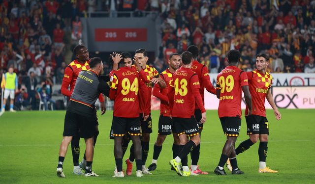 10 kişilik Göztepe Trabzonspor'u devirdi! Göztepe: 2 - Trabzonspor: 1