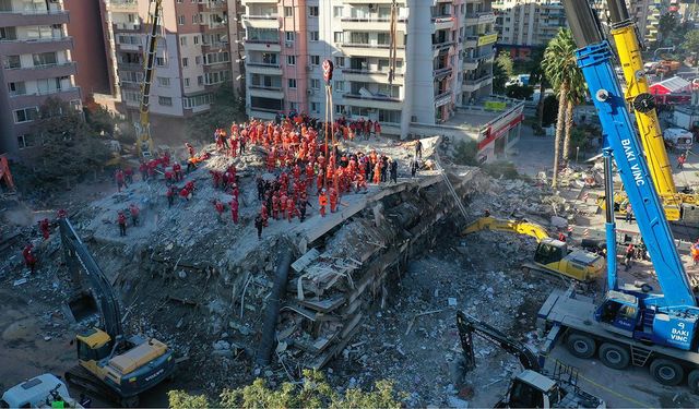 Uzmanlardan 'deprem' açıklaması: 'İzmir depreme hazır değil'