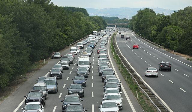 İzmir’de Trafik Kazaları ve Cezalarda Artış: 21-27 Ekim Denetim Sonuçları Açıklandı