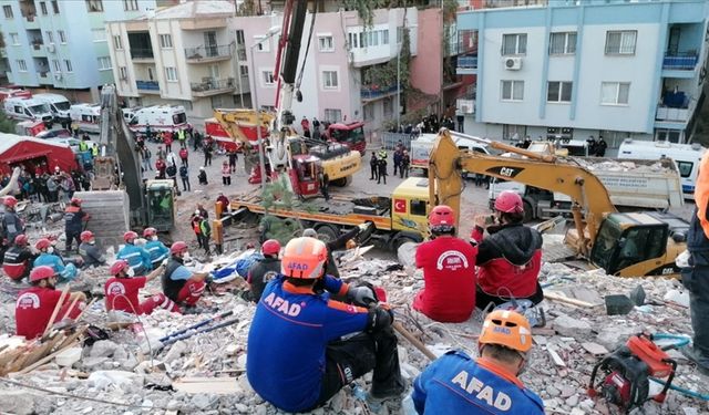 Prof. Dr. Hasan Sözbilir İzmir'i uyardı: '7 üstü depreme hazır olun'