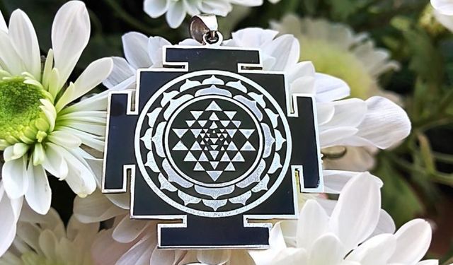 Yantra nedir, neden yapılır? Yantra büyü müdür?