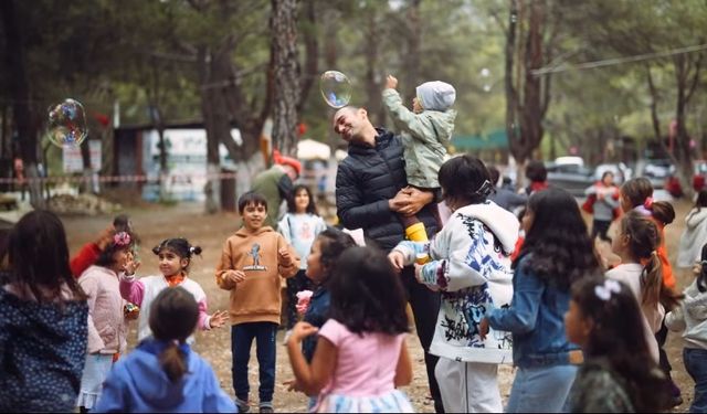 Başka Okulların İzinde" belgeseli: BBOM İzmir Kooperatifi'nin 10 yıllık yolculuğu