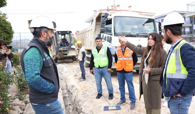 Çeşme'de doğal gaz çalışmaları hız kesmeden devam ediyor