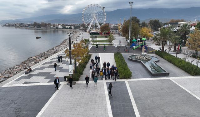 Edremit Belediyesi, Akçay kordon boyunu yeni yüzüne kavuşturuyor