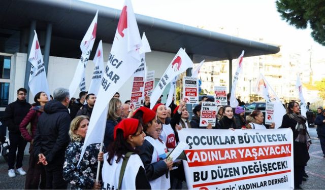 İKD’den İzmir’de güçlü mesaj: “Laiklikten vazgeçmeyeceğiz!”