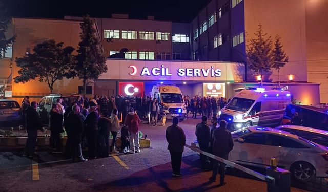 Liseli öğrencilerin kavgasında kan aktı: 16 yaşındaki genç hayarını kaybetti!