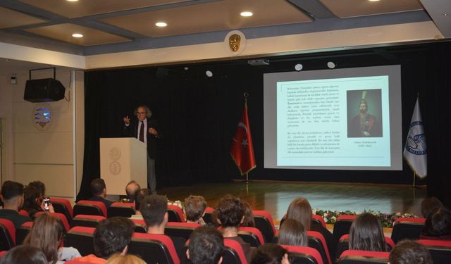 Prof. Dr. Öner: Yeni alfabe eskisinin zorluklarından arınmıştır