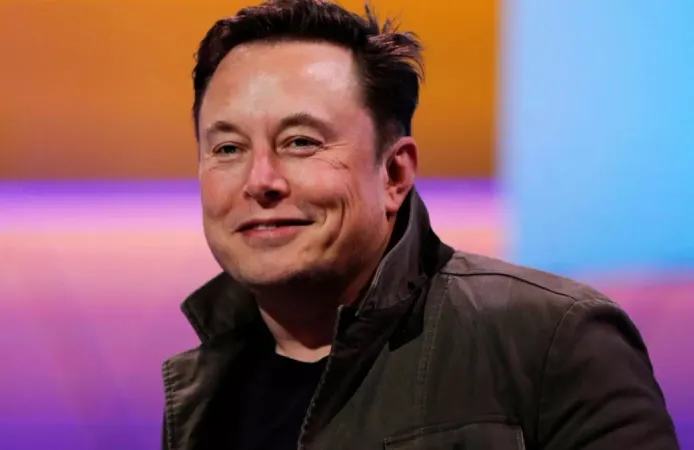 Elon Musk, 200 milyon takipçiye ulaşan ilk kişi oldu