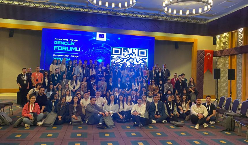 EÜ İletişim öğrencileri Antalya’da: “Avrupa Birliği Gençlik Forumu”na katıldılar